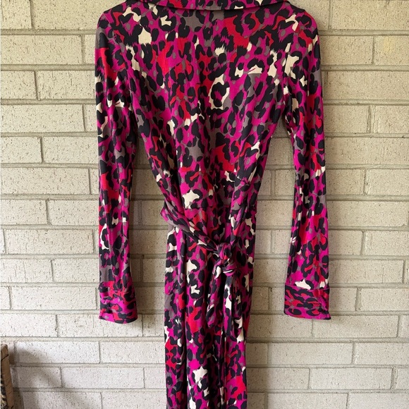 Diane von Furstenberg Pink and Black Leopard Patterned Dress - Picture 3 of 4